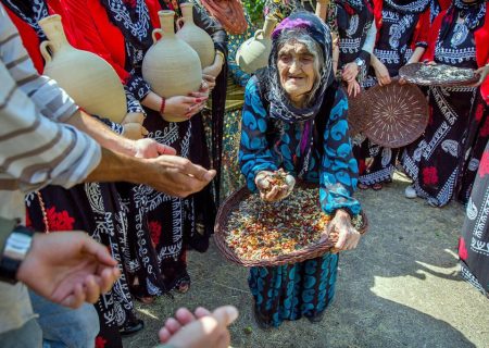 جشن چله تابستان در روستای زردوئی