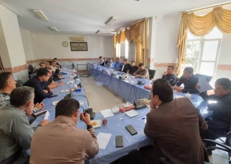 ثبت‌نام کارت مرزنشینی در پاوه نظام‌مند شد؛ مرزنشینان منتظر تماس دفاتر باشند